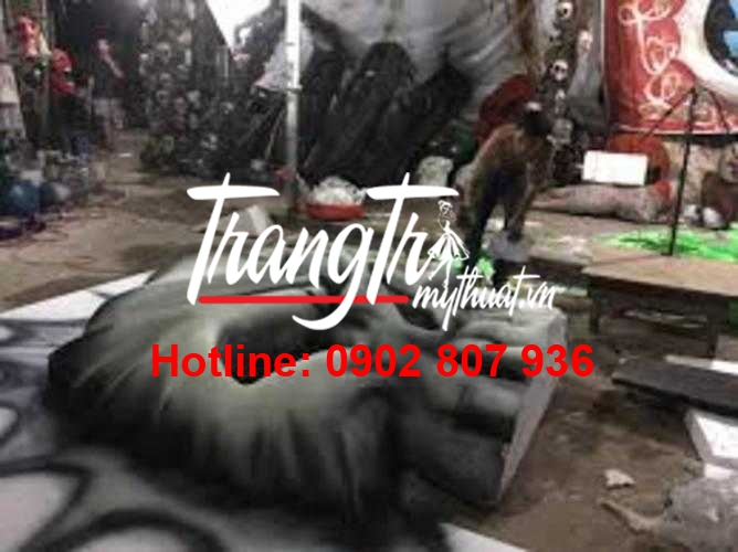 Trang Trí Halloween Bằng Mô Hình Mút Xốp