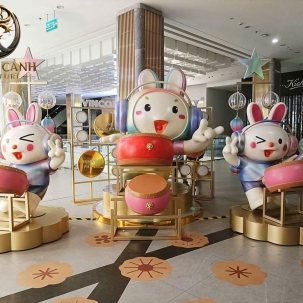 Mô hình trang trí sự kiện Bộ ba chú thỏ đánh trống