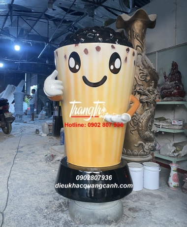 Ly Trà Sữa Khổng Lồ Bằng Composite