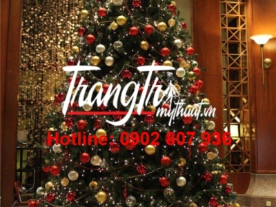 Mô Hình Mút Xốp Cây Thông Noel Khổ Lớn Đẹp Nhất 2025