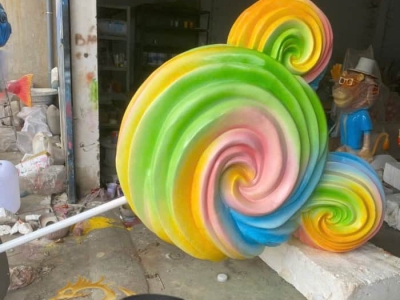 Mách bạn đơn vị chuyên điêu khắc mô hình quảng cáo bằng mút xốp