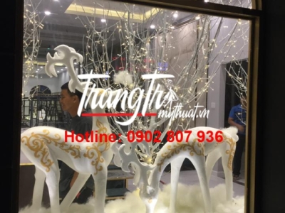 Những mẫu mô hình tuần lộc xốp Trang Trí Noel không thể bỏ qua