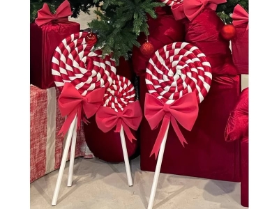 Làm Mô Hình Mút Xốp Noel Theo Yêu Cầu: Giải Pháp "Độc Quyền" Cho Thương Hiệu Quán Cafe Và Cửa Hàng