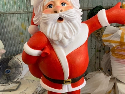 Thi Công Mô Hình Mút Xốp Noel TPHCM: Quy Trình "Năm Bước Vàng" Và Thách Thức Logistics Đô Thị