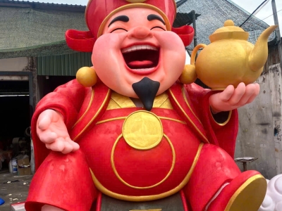 Mô Hình Mút Xốp Thần Tài: Biểu Tượng Của Sự Thịnh Vượng Và Tài Lộc Đầu Năm