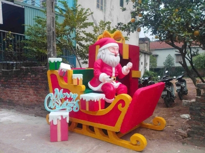 Thi Công Mô Hình Mút Xốp Noel Chuyên Nghiệp 2025 | Thu Hút Khách